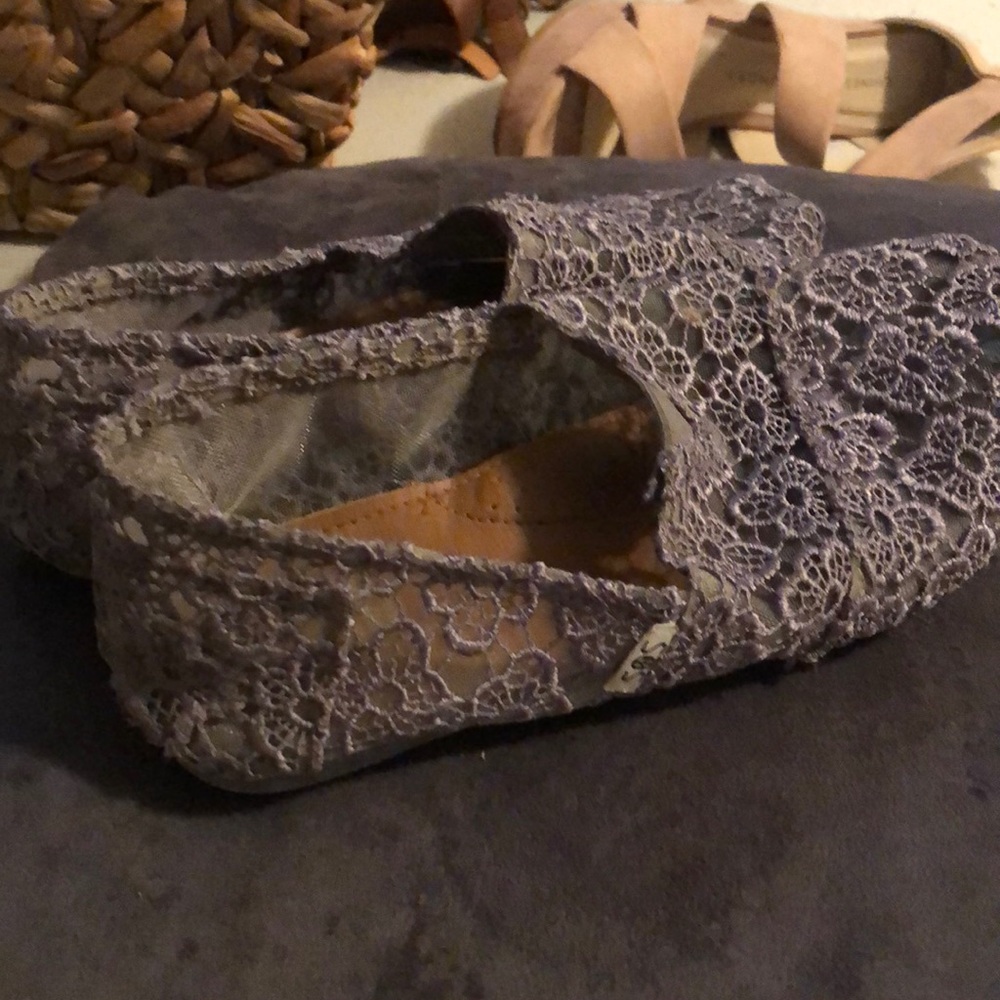Shoes - Picture 3 of 3